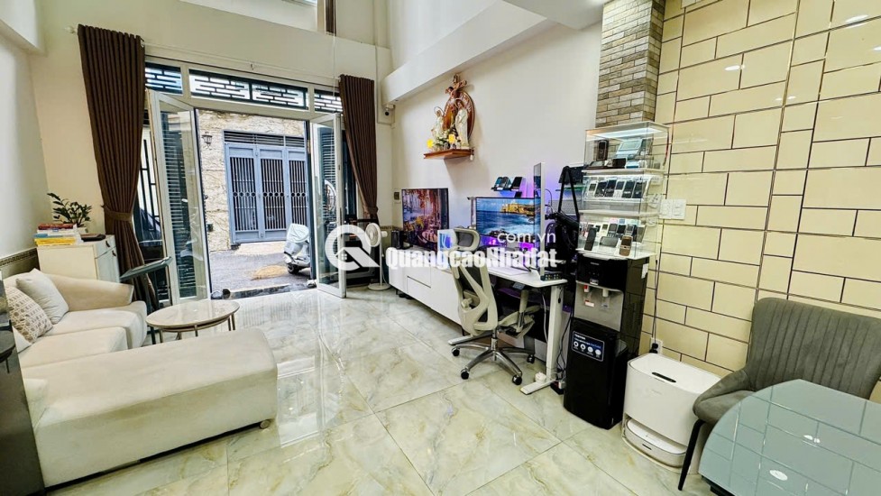 NHÀ ĐẸP Ở NGAY – PHỐ HẺM 5M – CÁCH QUỐC LỘ 13 CHỈ 10M – PHƯỜNG 26, BÌNH THẠNH